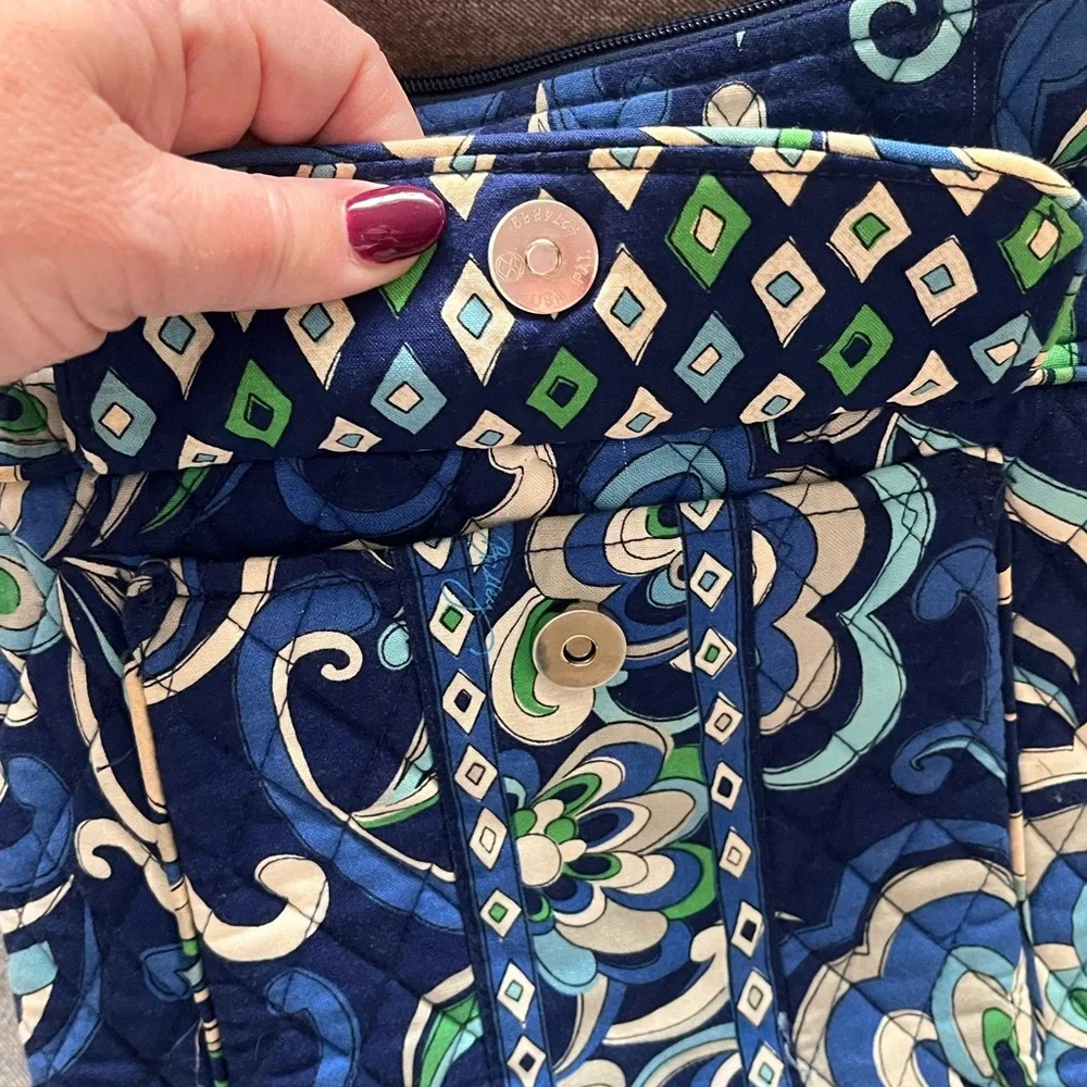 Blue Vera Bradley crossbody. Slightly used. Non smoking. Like new. - Picture 2 of 3